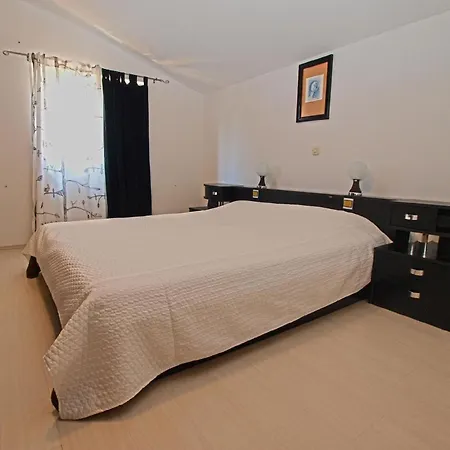 Apartment Fuer 6 Personen Ca 170 Qm In Fazana, Istrien Istrische Riviera Fazana