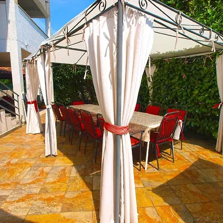 Fuer 6 Personen Ca 170 Qm In Fazana, Istrien Istrische Riviera *
